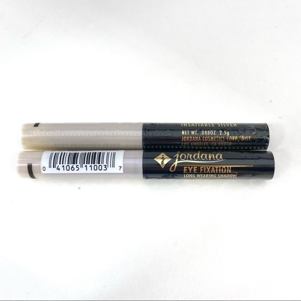 Silver Eye Shadow